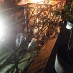 Se acercaba la fecha del campeonato y había que terminar el mosquito, así que el trabajo seguía hasta las 9 de la noche aprox. Soldando y cortando de noche